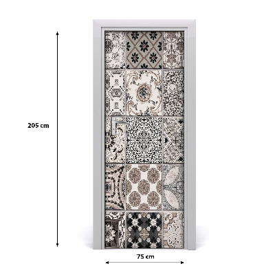 Samolepilni tapete na vratih Keramične ploščice