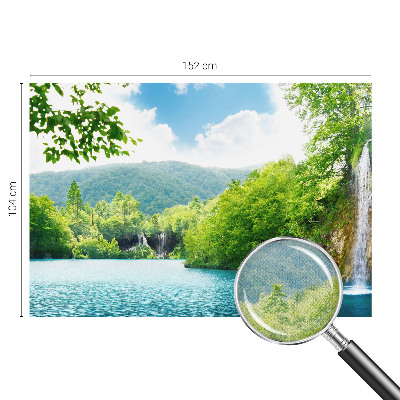 Otroška fototapeta z motivom naravnega slapa