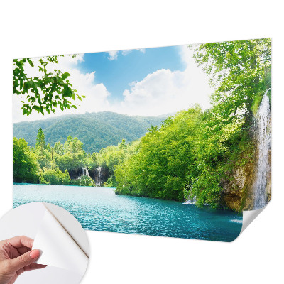 Otroška fototapeta z motivom naravnega slapa