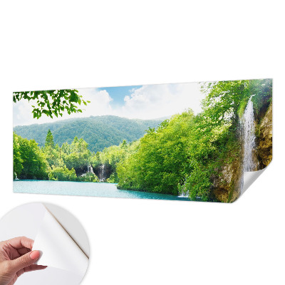 Otroška fototapeta z motivom naravnega slapa