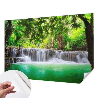 3D fototapeta z motivom gozdnega slapa
