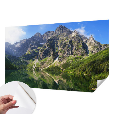 Fototapeta za otroško sobo s sličicami gora v nežnih barvah