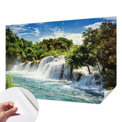 Fototapeta za otroško sobo z motivom osupljivega slapa