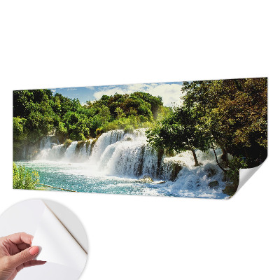 Fototapeta za otroško sobo z motivom osupljivega slapa