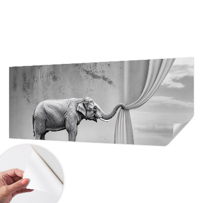 Fototapeta za otroško sobo z nadrealističnim motivom slona