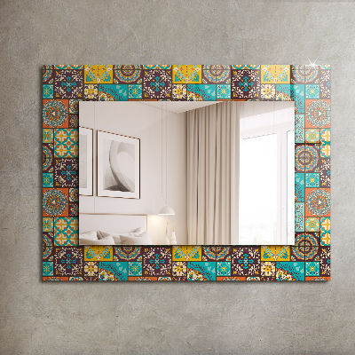 Ogledalo s potiskanim okvirjem Barvne mozaične ploščice