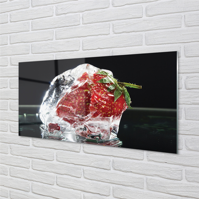 Slika na akrilnem steklu Strawberry v ledeni kocki