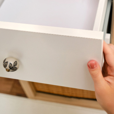 Folija za pohištvo Čisto bela