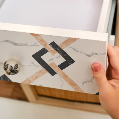 Samolepilna tapeta za pohištvo Pletenica na marmorju