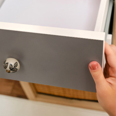 Samolepilna folija za pohištvo Temno siva