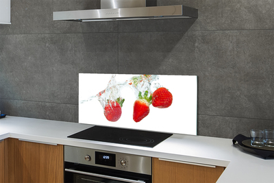 Zidna obloga za kuhinju Water strawberry belo ozadje