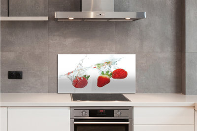 Zidna obloga za kuhinju Water strawberry belo ozadje