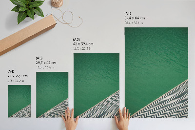 Premium stenski plakat Zelena z geometrijskim črno-belim vzorcem