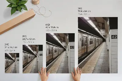 Umetniški tisk na platno sodobna metro platforma kot dinamičen arhitekturni prostor