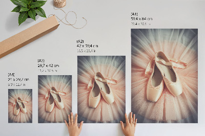 Eleganten plakat za dnevno sobo Balerinke na roza tilastem krilu, harmonija in eleganca