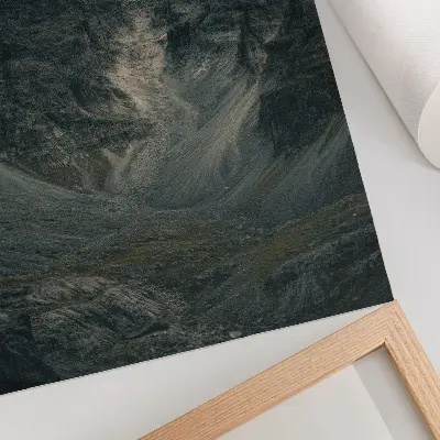Umetniški tisk na platno veličastni gorski vrhovi s surovo naravo