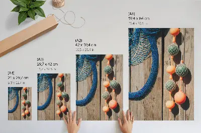 Plakat barvite barve z leseno steno in morskimi poudarki