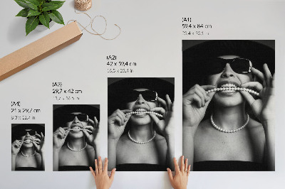 Plakat Črno-bela glamurozna biserna očala s kontrastom