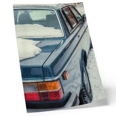 Premium stenski plakat retro avto v snežno modrem in belem ozadju