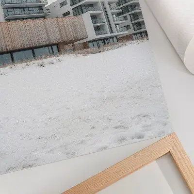 Stenski plakat z motivom modernih stavb minimalistična arhitektura