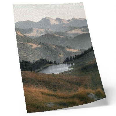 Eleganten plakat za dnevno sobo Hribi, jezero in gorsko ozadje v harmoniji