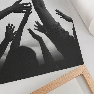 Minimalističen plakat Roke gor elegantna dekoracija za dnevno sobo