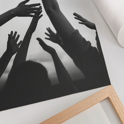 Eleganten plakat za dnevno sobo Roke gor v minimalističnem slogu