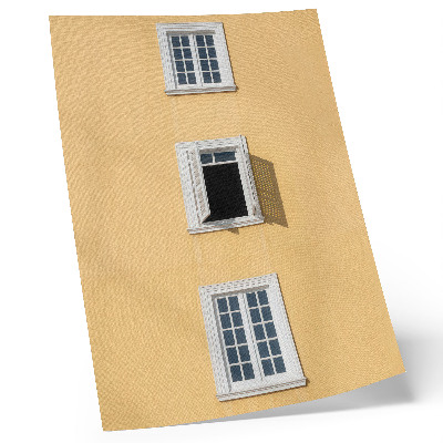 Premium stenski plakat Rumena fasada, tri okna, simetrija, preprostost