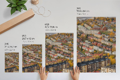 Eleganten plakat za dnevno sobo Barvite stavbe na vijugastih ulicah