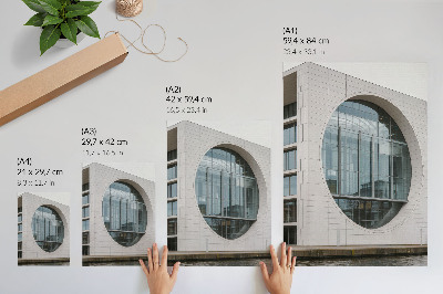 Premium stenski plakat Futuristična fasada, stroge linije, steklena konstrukcija
