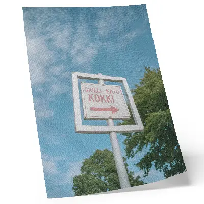 Bela tabla proti modremu nebu eleganten plakat za dnevno sobo