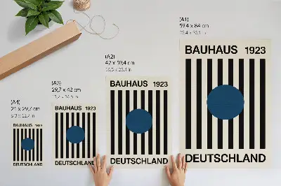 Premium stenski plakat s črnimi črtami na bež ozadju z detajli v temno modri barvi za sodoben videz