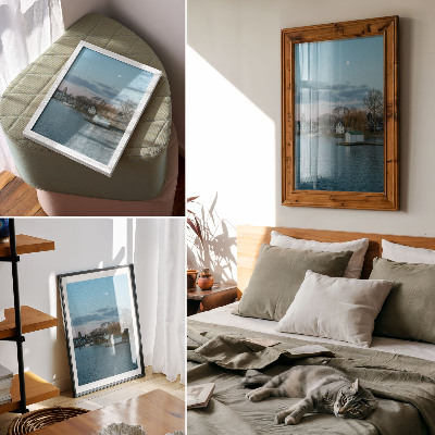 Premium stenski plakat Nebo nad jezerom, hiše, luna, drevesa