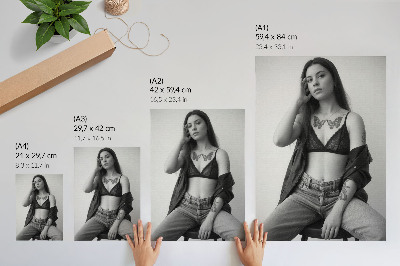 Premium stenski plakat Enobarvni portret svobode minimalizem
