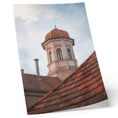 Stenski plakat rustikalni stolp z opečnato streho pod modrim nebom