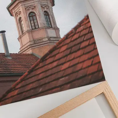 Stenski plakat rustikalni stolp z opečnato streho pod modrim nebom