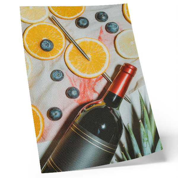 Eleganten plakat za dnevno sobo Barvito sadje in rdeče vino na svetlem ozadju