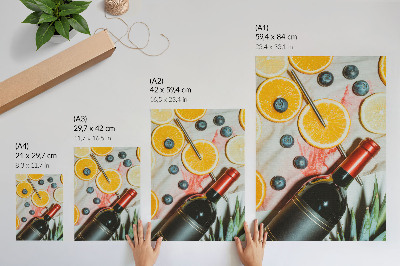 Eleganten plakat za dnevno sobo Barvito sadje in rdeče vino na svetlem ozadju