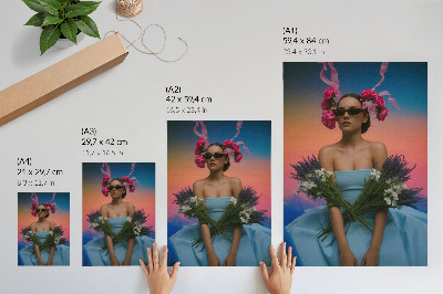 Plakat Ženska s cvetjem ob ozadju sončnega zahoda