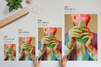 Premium stenski plakat Barvita maska ​​v rokah nadrealistične figure