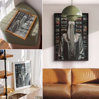 Premium stenski plakat Postava v belem pred steno kaset