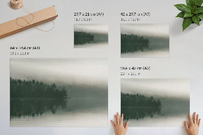 Plakat s teksturo platna Meglena gozdna pokrajina ob jezeru