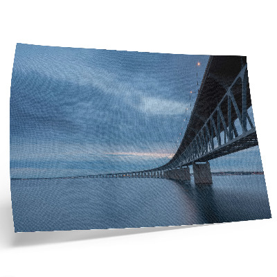 Plakat na platnu Sodoben most čez mirno vodo