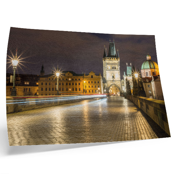 Plakat na platnu Očarljiva arhitektura osvetljenega mostu v nočnem mestu