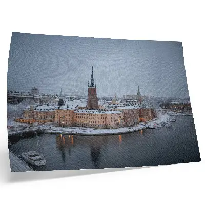 Plakat zimsko mesto s slikovito arhitekturo v harmoniji