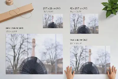 Plakat na platnu balet s pridihom subtilnosti in harmonije z lokalnim vzdušjem