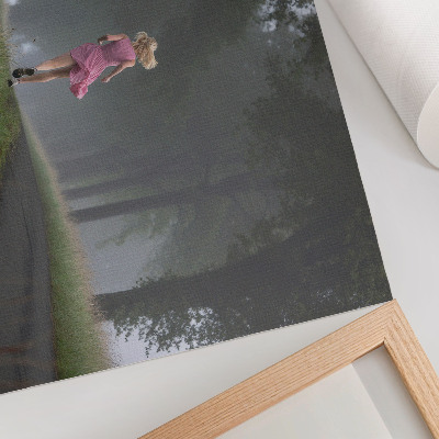 Plakat na platnu Tekoča figura aleja megla drevesa zelena