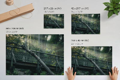 Plakat s teksturo platna Leseni most med zelenjem in sončno svetlobo