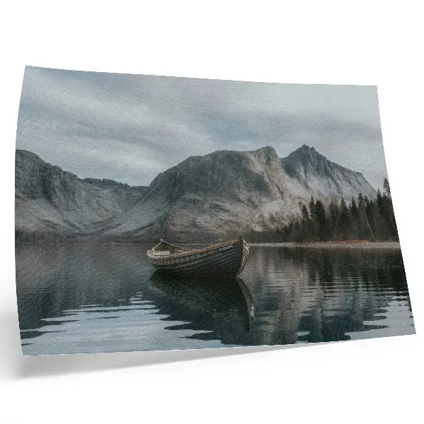 Plakat s teksturo platna gore, jezero, čoln, mir in harmonija