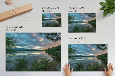 Plakat na platnu Odsevi jezera nebo zeleno drevesa mirno
